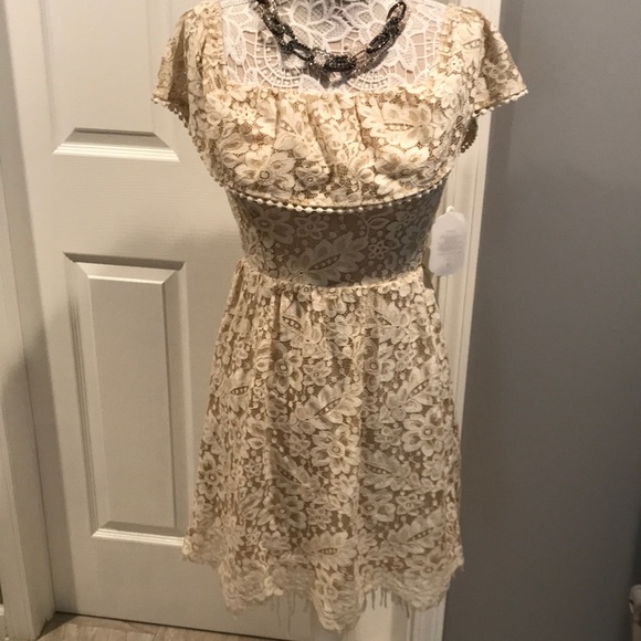Brand new Altar’d state strapless Lace Dress - Picture 2 of 10
